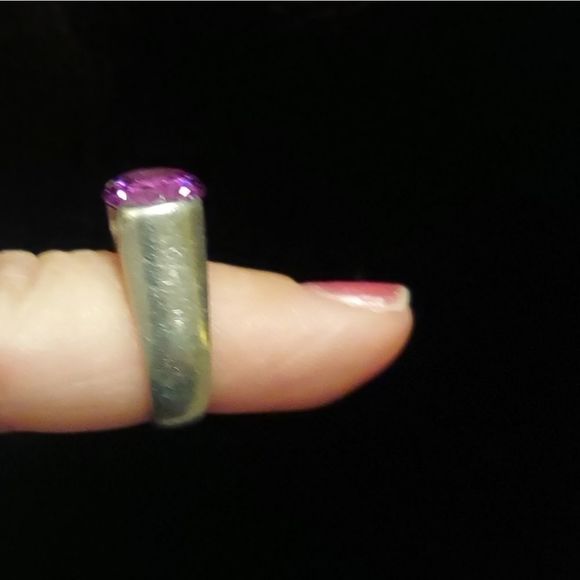 ‎Amethyst Ring - Picture 7 of 9